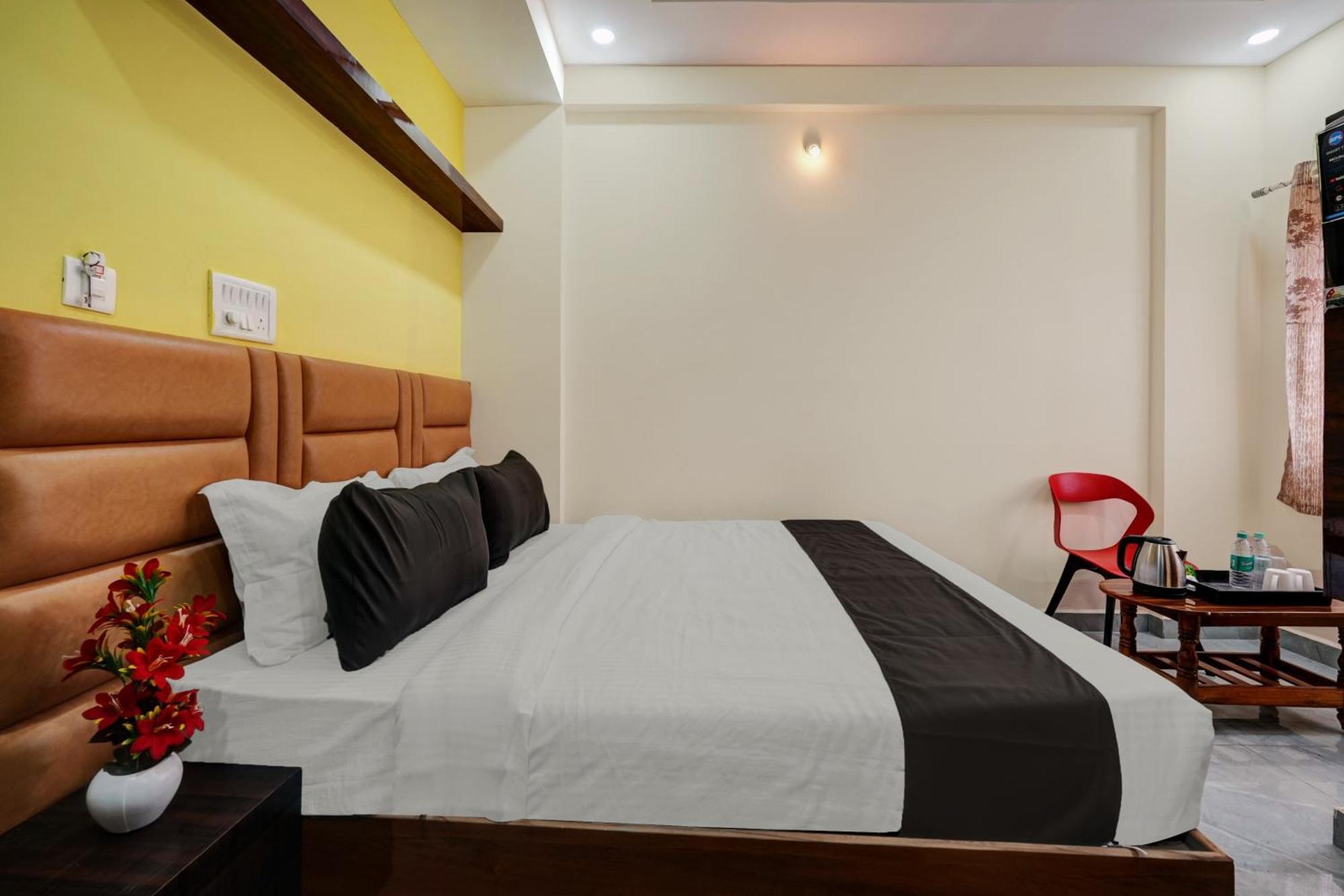 Hotel Collection O Utsav Grand Bangalore Exterior foto